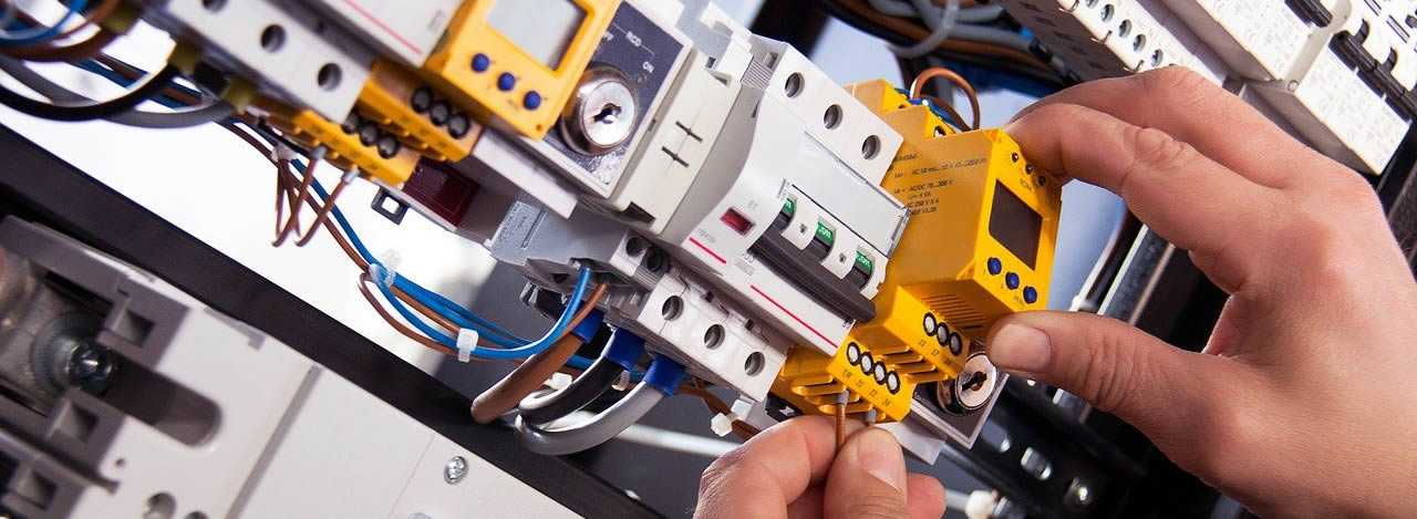 Elektroinstallateur Praktikum bei Elektro Ritschel